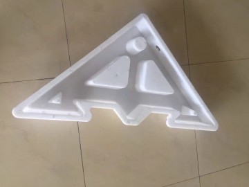 三角形護(hù)坡模具 三角形護(hù)坡模具幾種規(guī)格 了解多少
