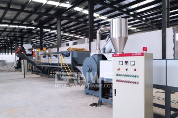廣東東莞廢舊醫(yī)療點(diǎn)滴瓶回收設(shè)備廠家