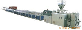專業(yè)加工異形材門窗擠出機(jī)