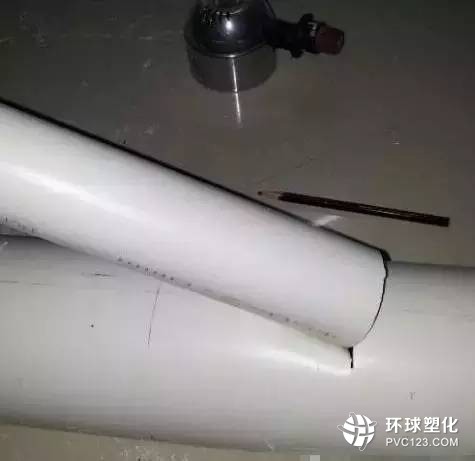 牛人巧用PVC管種菜，供一家人吃，太省錢了！ 