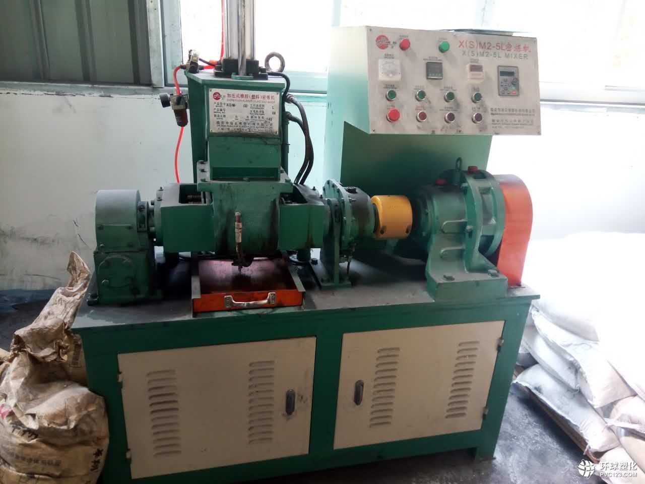 威海回收注膠機(jī) 威?；厥疹A(yù)成型擠出機(jī)
