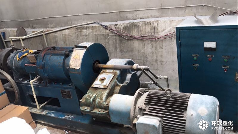 上?；厥障鹉z壓延機 上海回收精煉機